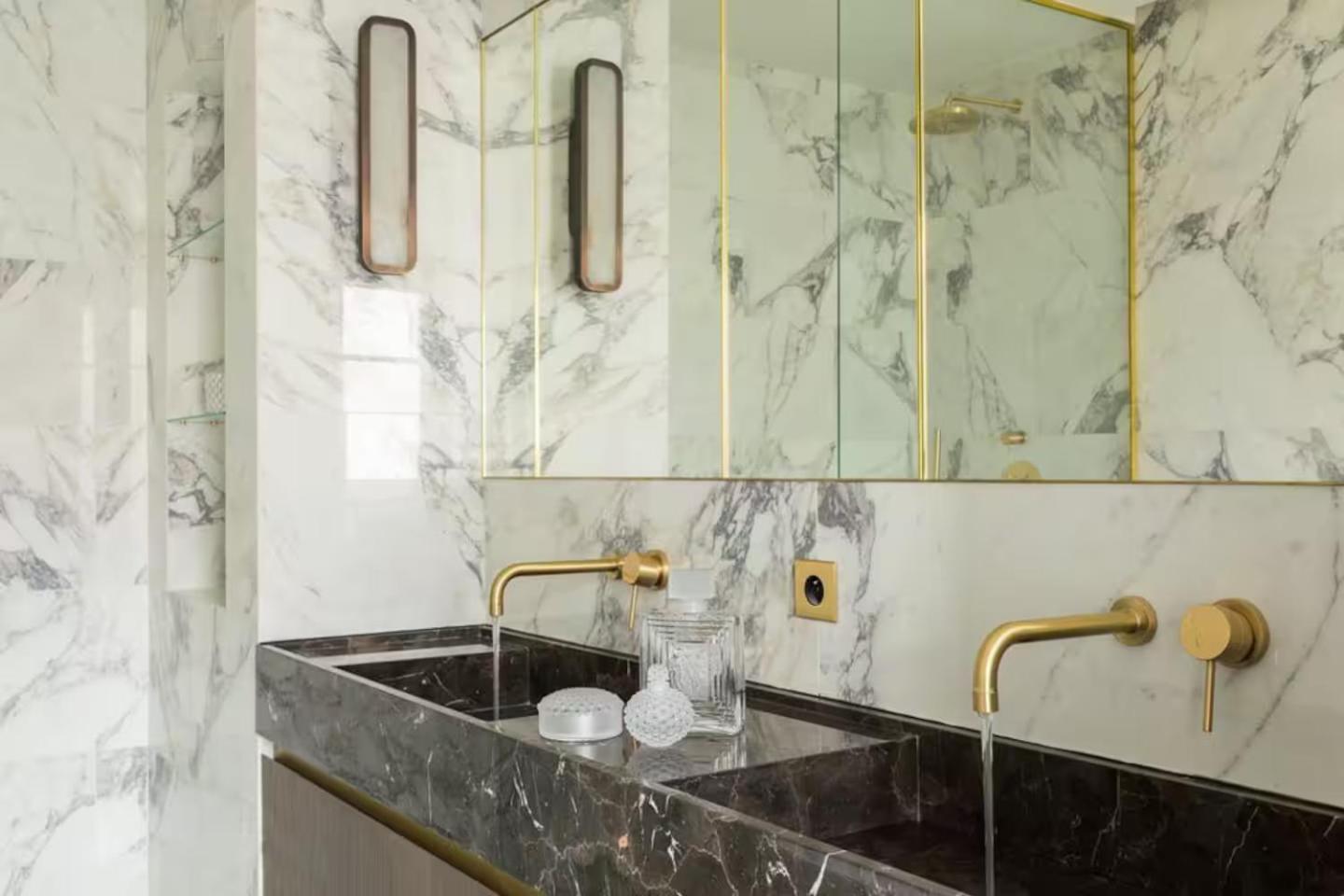 Apartment Place Vendome 1er Rive Droite *